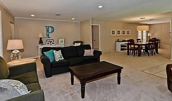 5th image of 10606 Chesterton Dr
