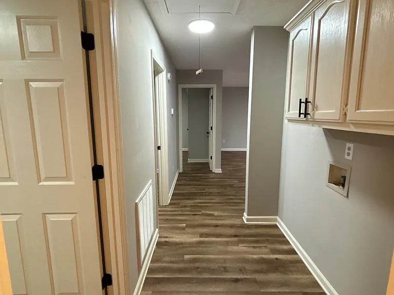 330 Main St #10 — Photo 10