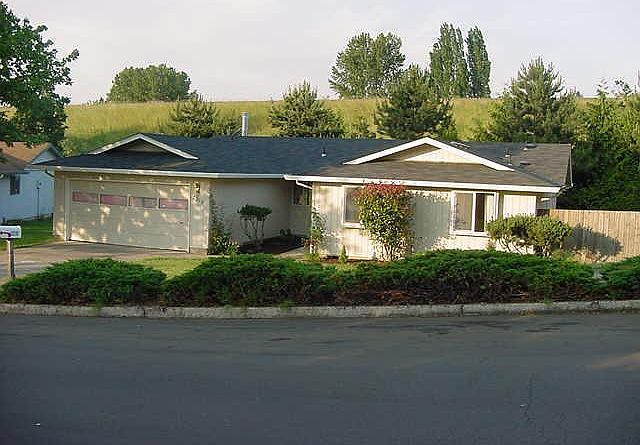 1st image of 2219 NE 106th Ave