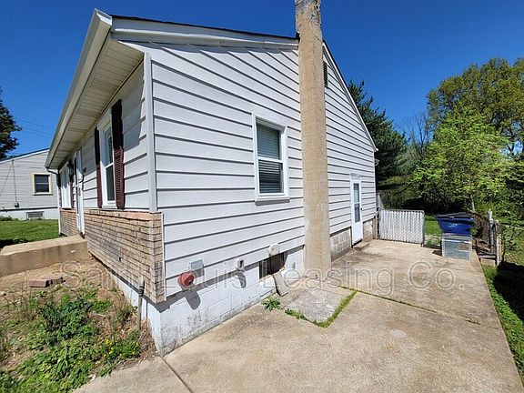 3rd image of 7455 Castro Dr