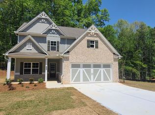 826 Laurel Cove Dr, Hoschton, GA 30548