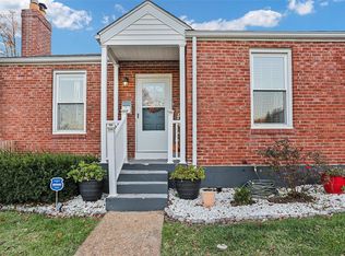 23 Girard Dr, Saint Louis, MO 63119