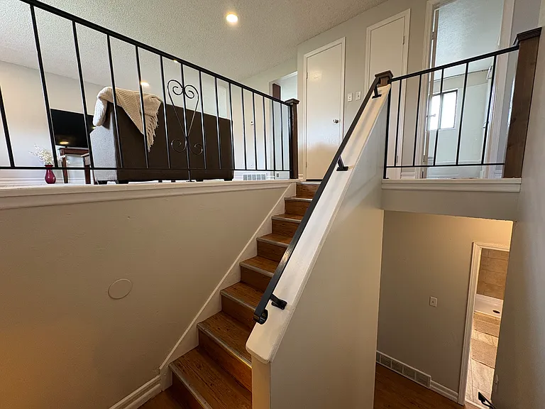 1005 Harmon Pl #1005 — Photo 3