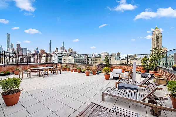 Sold by Corcoran | media 8