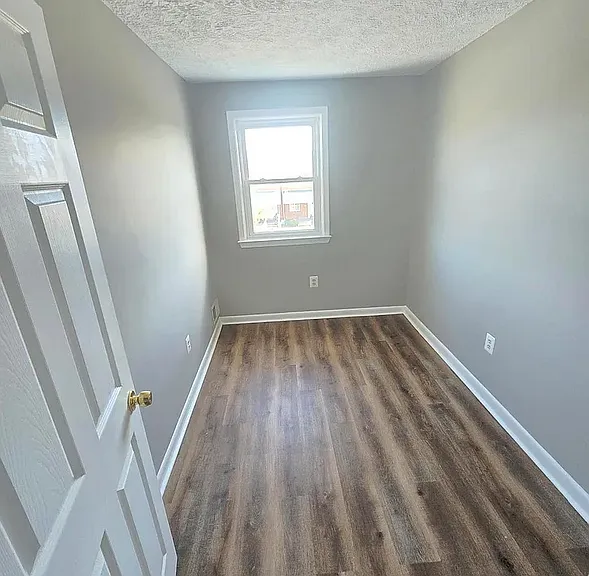 2200 Redthorn Rd — Photo 8