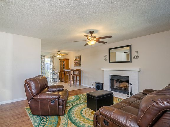 3rd image of 776 Turnstone Dr