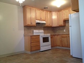 3rd image of 4815 Del Mar Ave