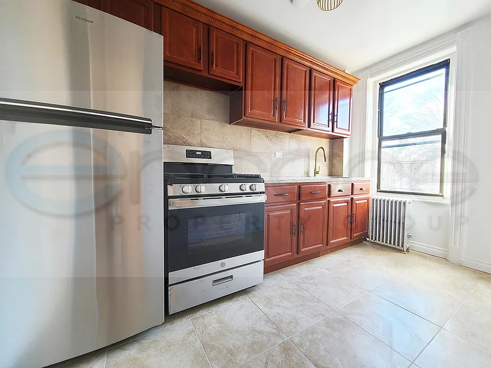 250 Stuyvesant Ave #4