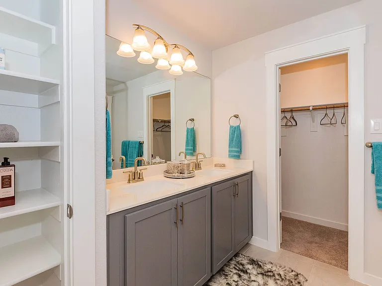 Tavolo Park Townhomes — Photo 45