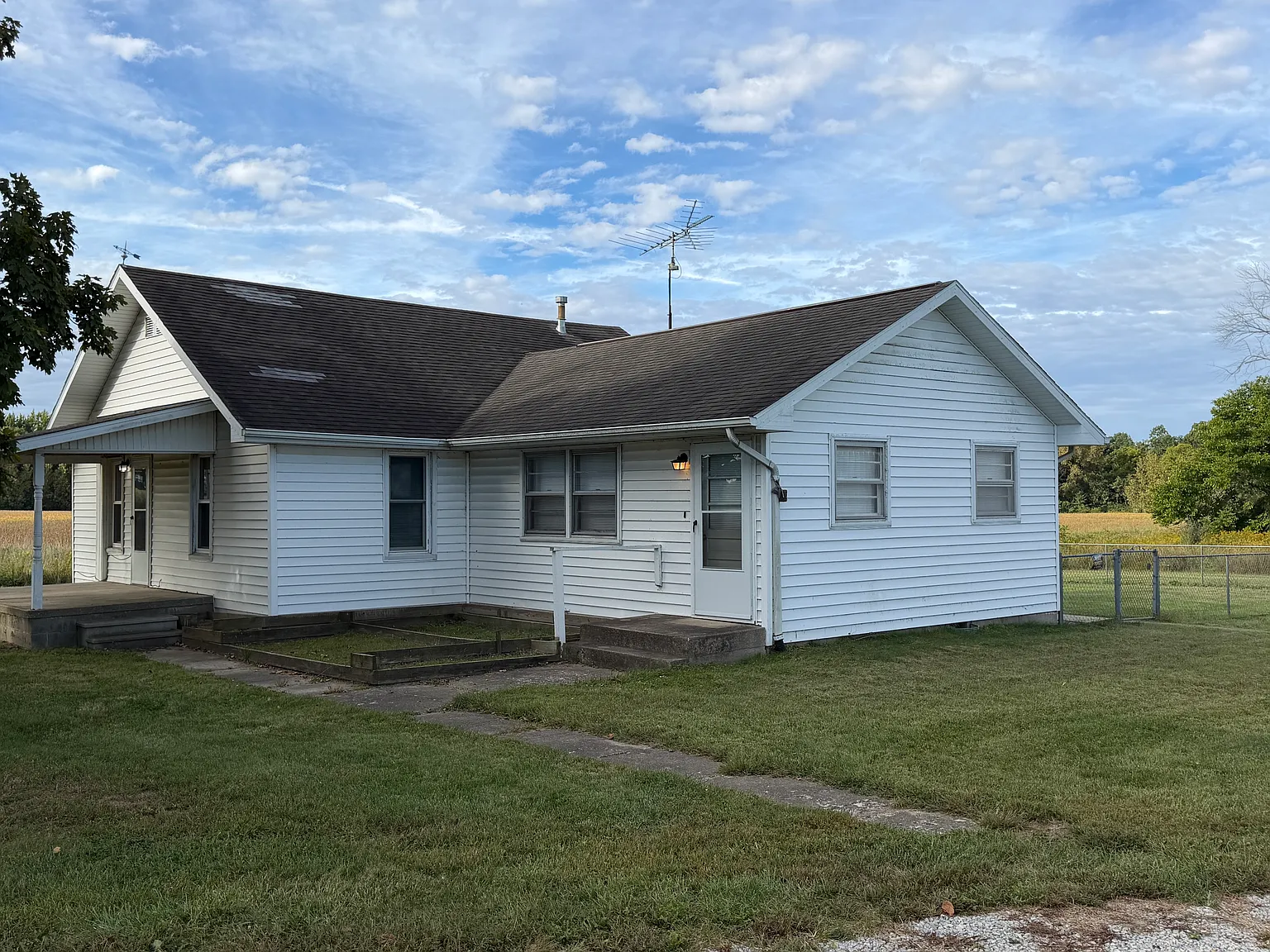 2 bed, 1240 sqft, $1,500 — Photo 1
