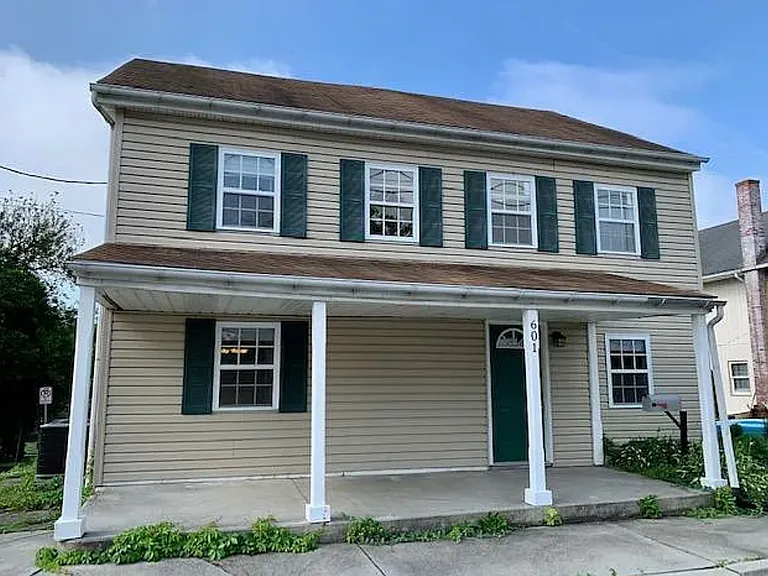 601 W Market St — Photo 1