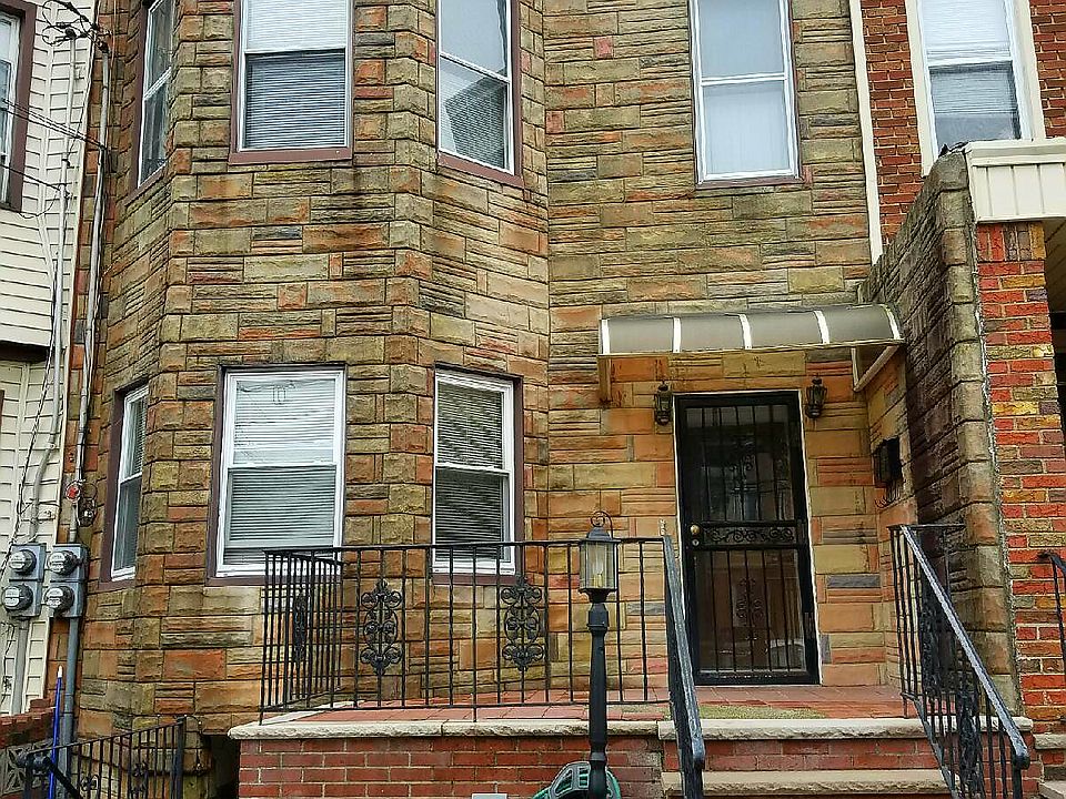 1st image of 131 Bay 14 St