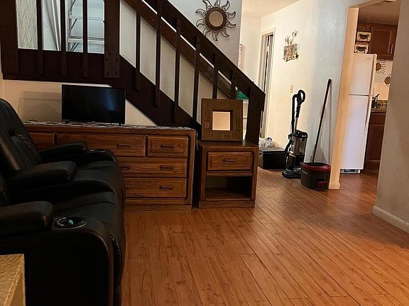 2nd image of 8777 Cocoa Ct
