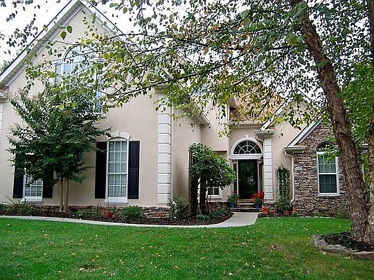 1st image of 2109 Stockbridge Ln