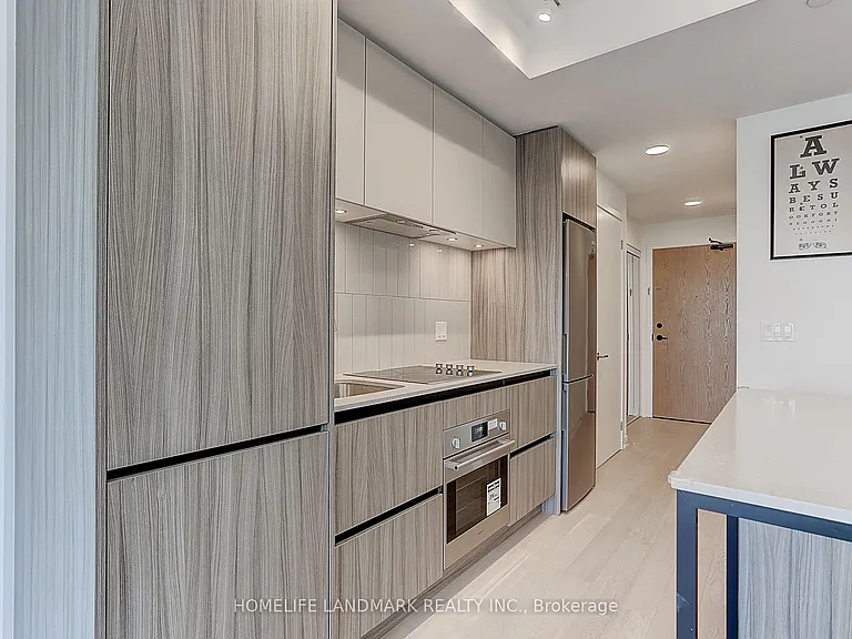 7950 Bathurst St #B-532 — Photo 15