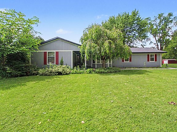4th image of 41141 Savage Rd