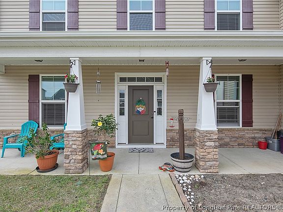 4th image of 325 Wexford St