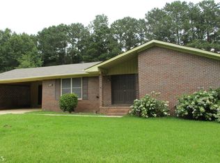 691 Pine Glen Dr, Thomaston, GA 30286