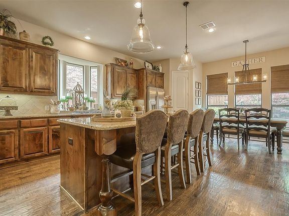 2nd image of 11179 Sugar Mill Ln