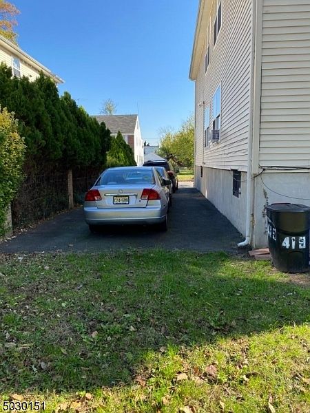 2nd image of 419 Amherst St Floor 2