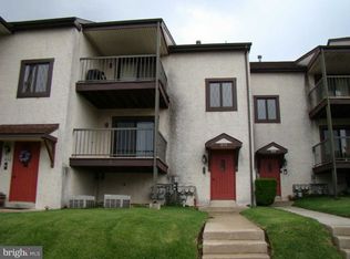 810 Cambridge Cir, Primos, PA 19018