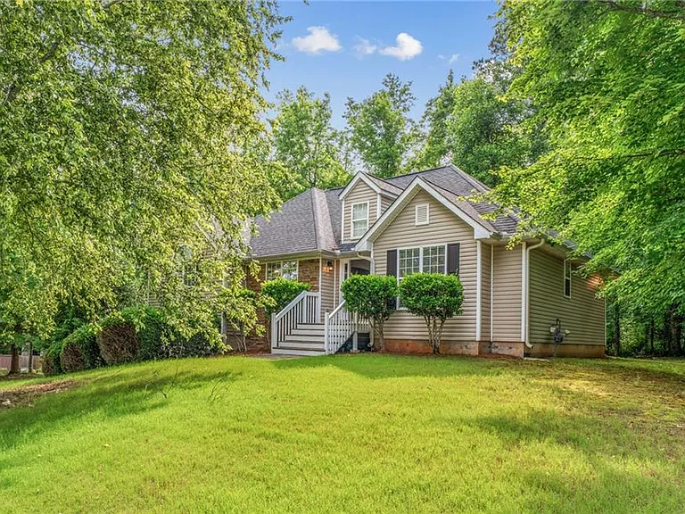 6920 Autumn Hills Dr — Photo 1