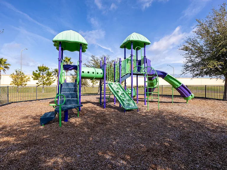 3971 Plainview Dr — Photo 43