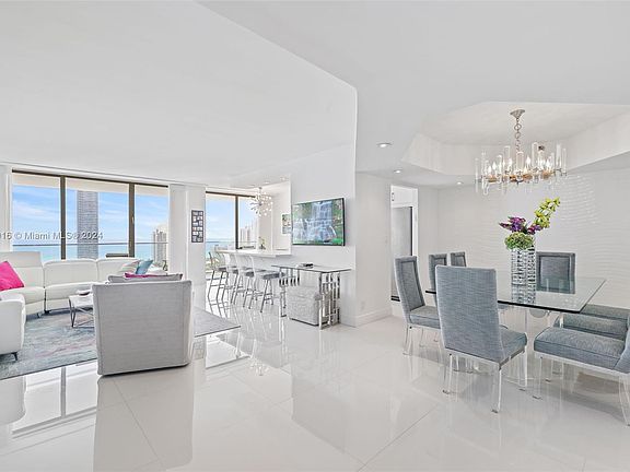 4th image of 19707 Turnberry Way APT 24F