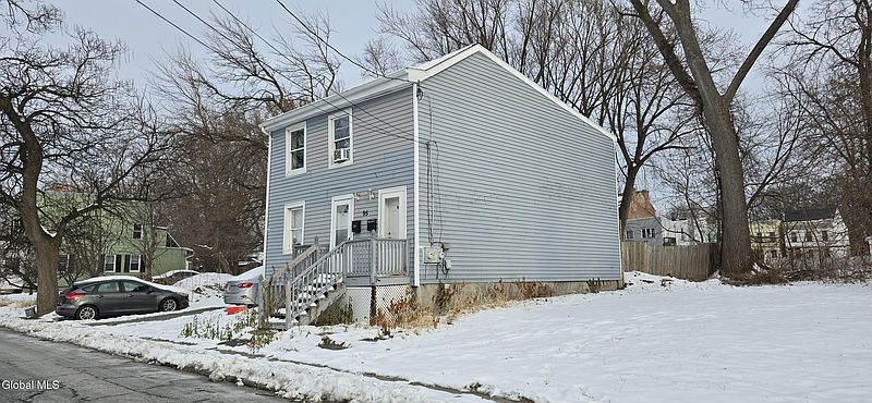 4th image of 95 3rd Street