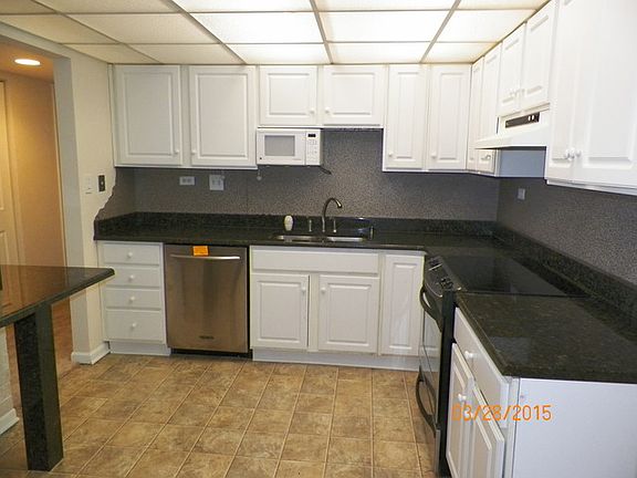 4th image of 450 Plum Creek Dr #1103