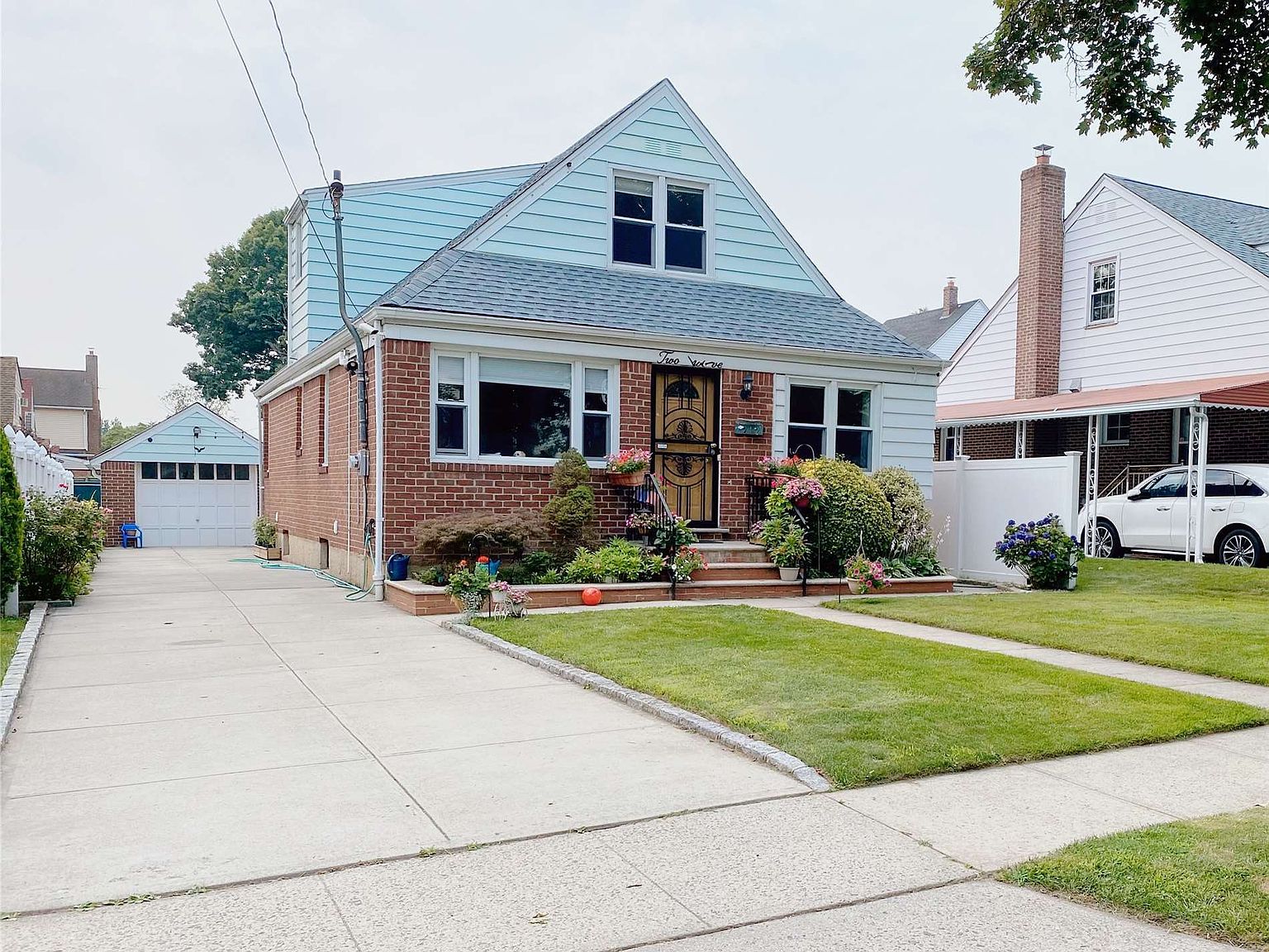 212 Bryant Avenue, New Hyde Park, NY 11040 Zillow