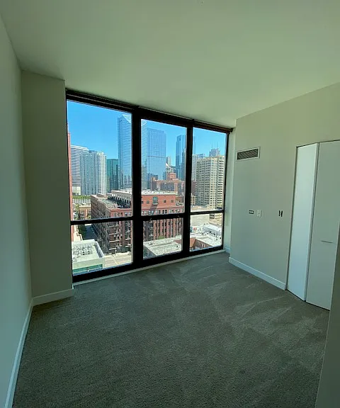 660 W Wayman St #803 — Photo 7