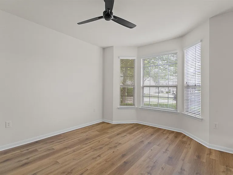 109 Anemone Cir — Photo 23