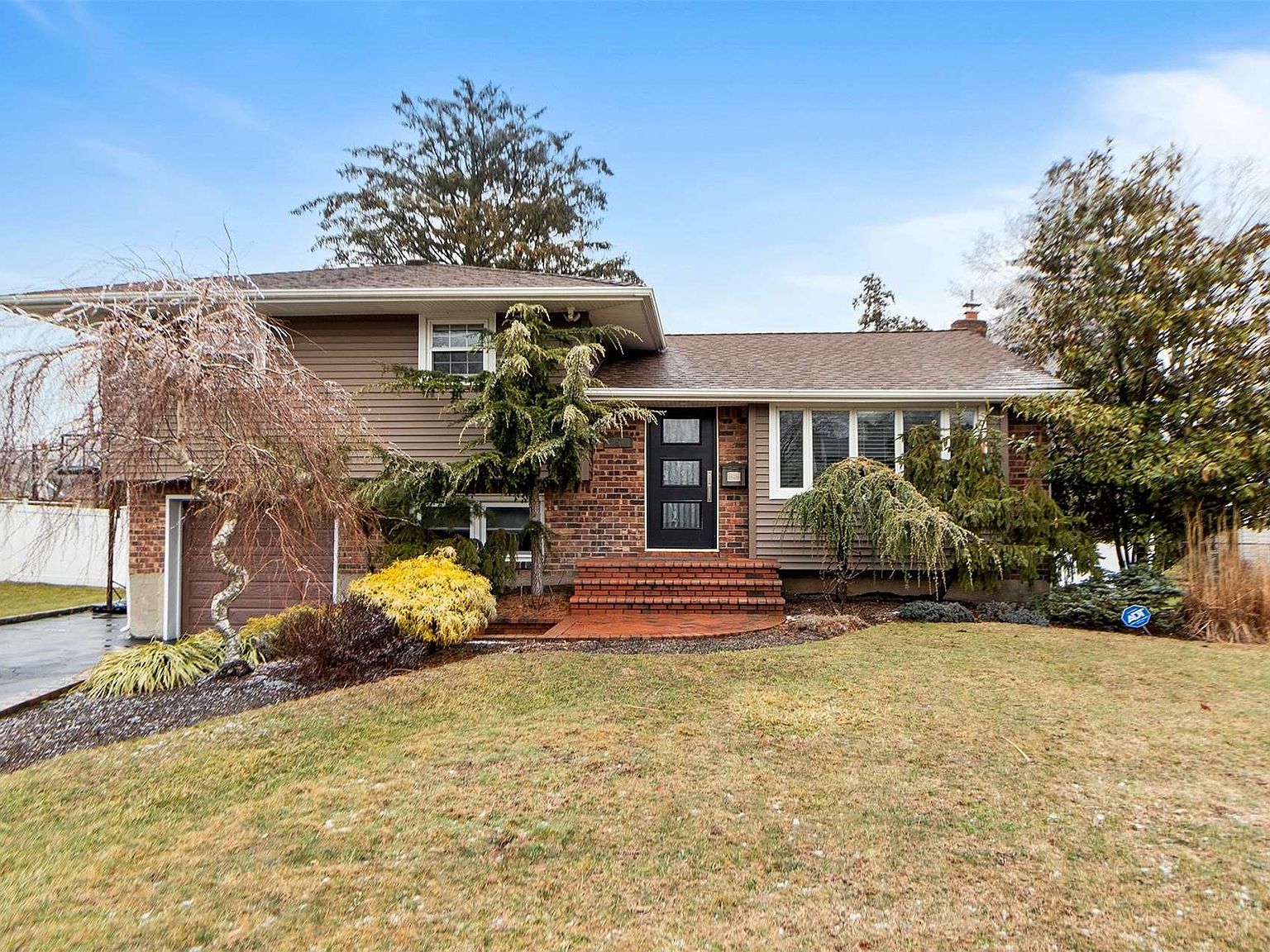 5 Crabapple Lane, Commack, NY 11725 Zillow