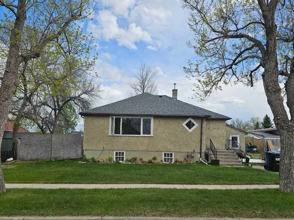 2311 NW 22nd St, Nanton, AB T0L 1R0