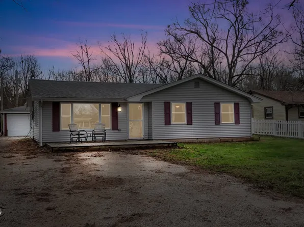 2111 Woodview Dr, Wilmington, IL 60481