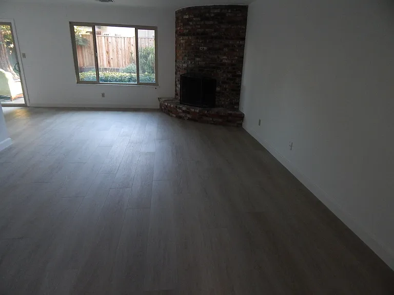 3339 Laguna Ave — Photo 6