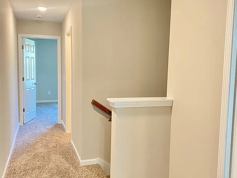 943 Center Rd — Photo 12
