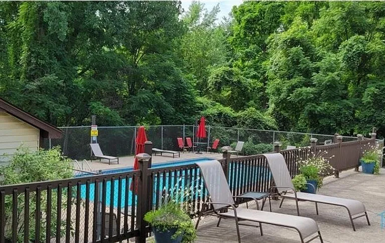4515 W Bancroft St #9-10 — Photo 5