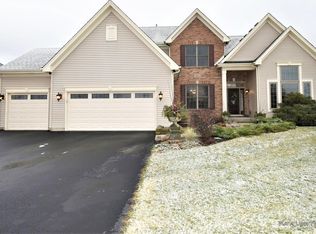 2073 Tunbridge Trl, Algonquin, IL