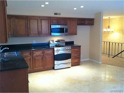 3rd image of 4257 Canoga Ave