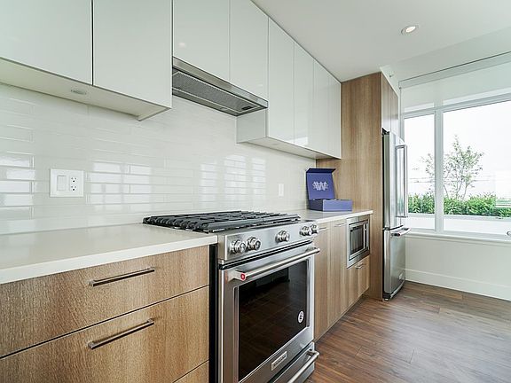 3rd image of 258 Nelsons Cres #2501