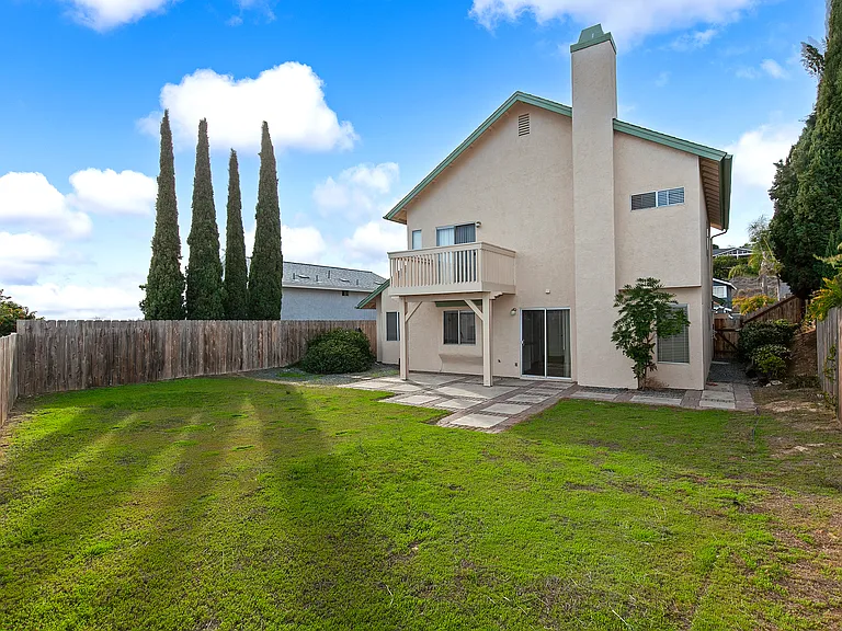 1719 Olamar Way — Photo 38