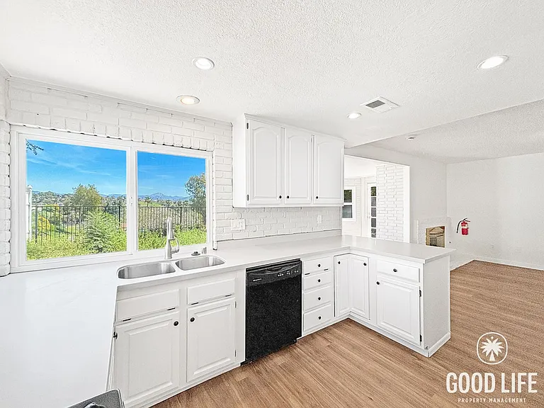 2807 Ledgetop Pl — Photo 9