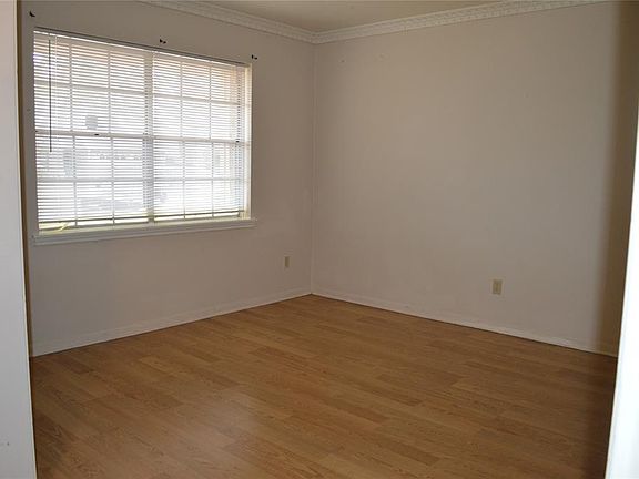 3rd image of 8330 Hazen St