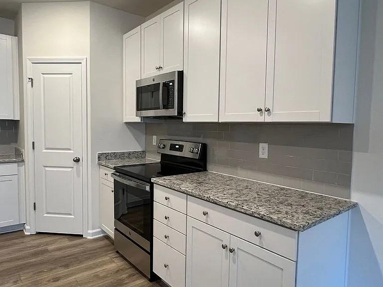 112 Arbor Trl — Photo 30