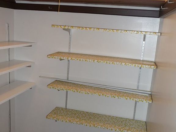 Kitchen pantry