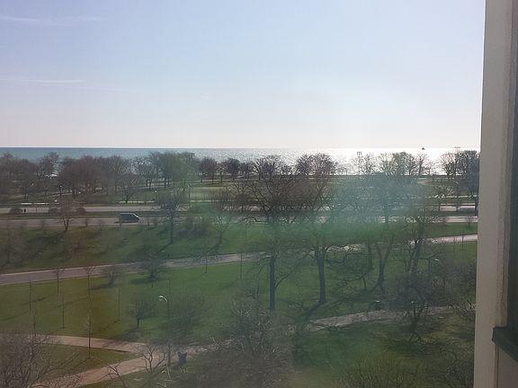 3rd image of 5100 N Marine Dr APT 8B