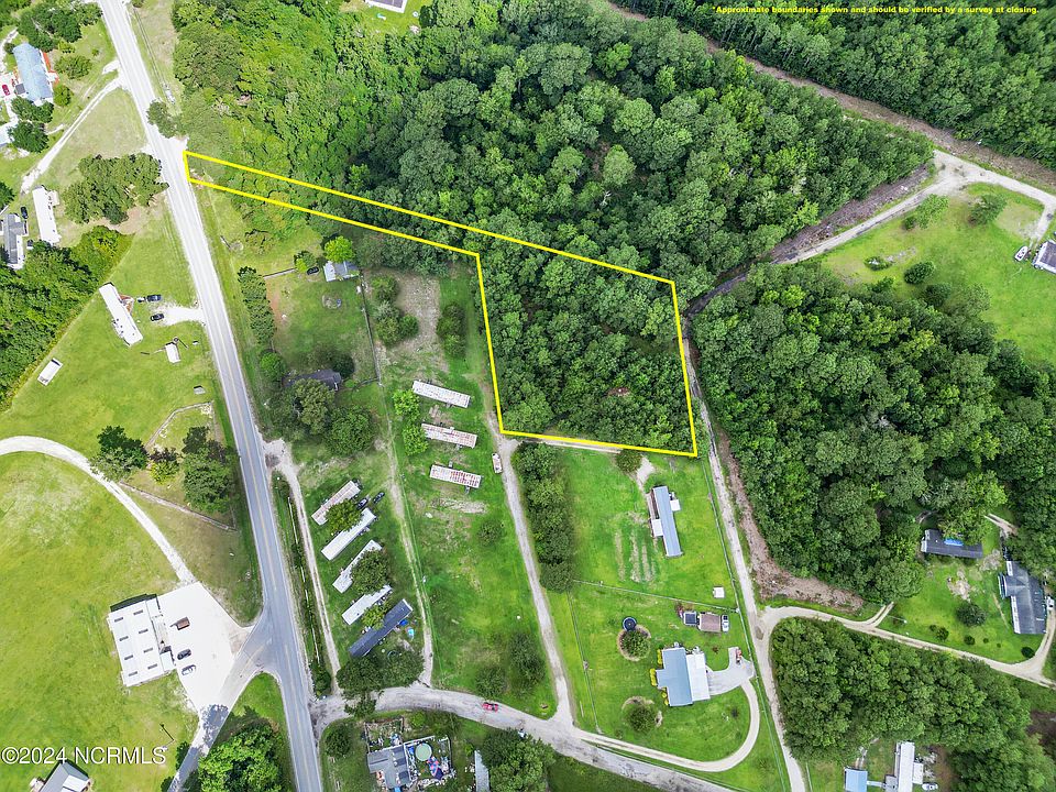 1st image of 221 Varsity Lane