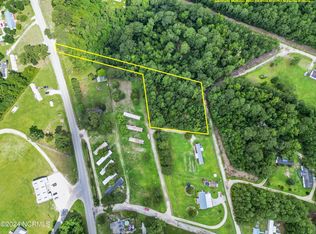 221 Varsity Ln, Richlands, NC 28574